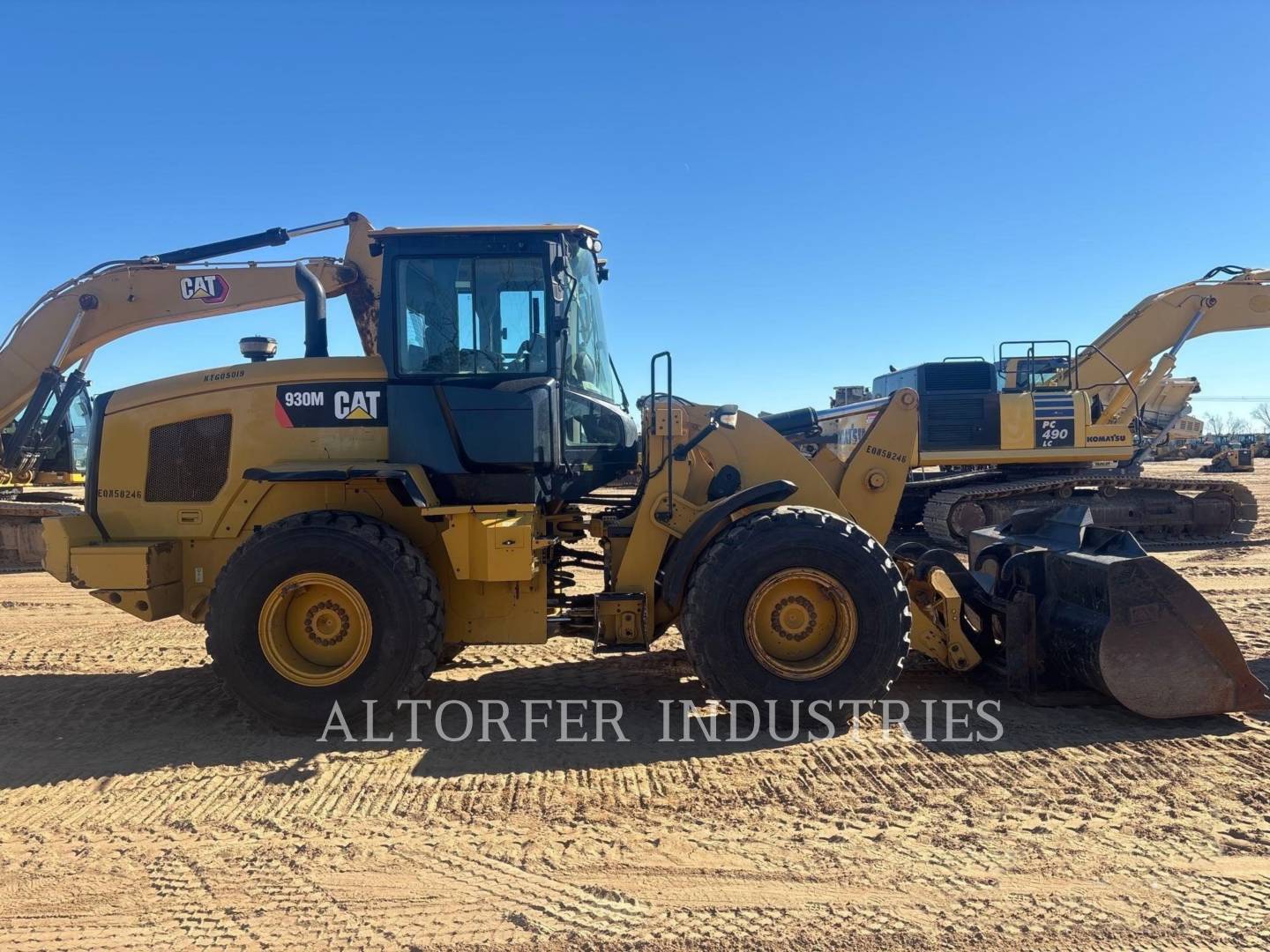 2019 CAT 930M &#8211; #10181670