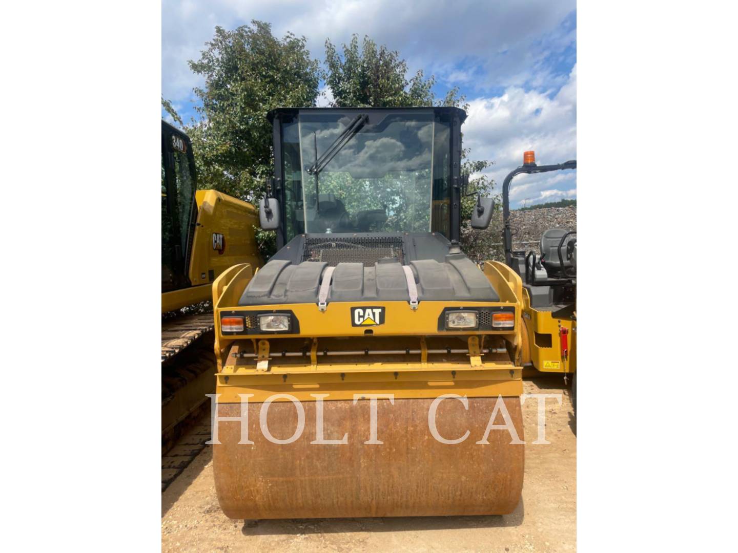 Photo of a  Caterpillar CB10