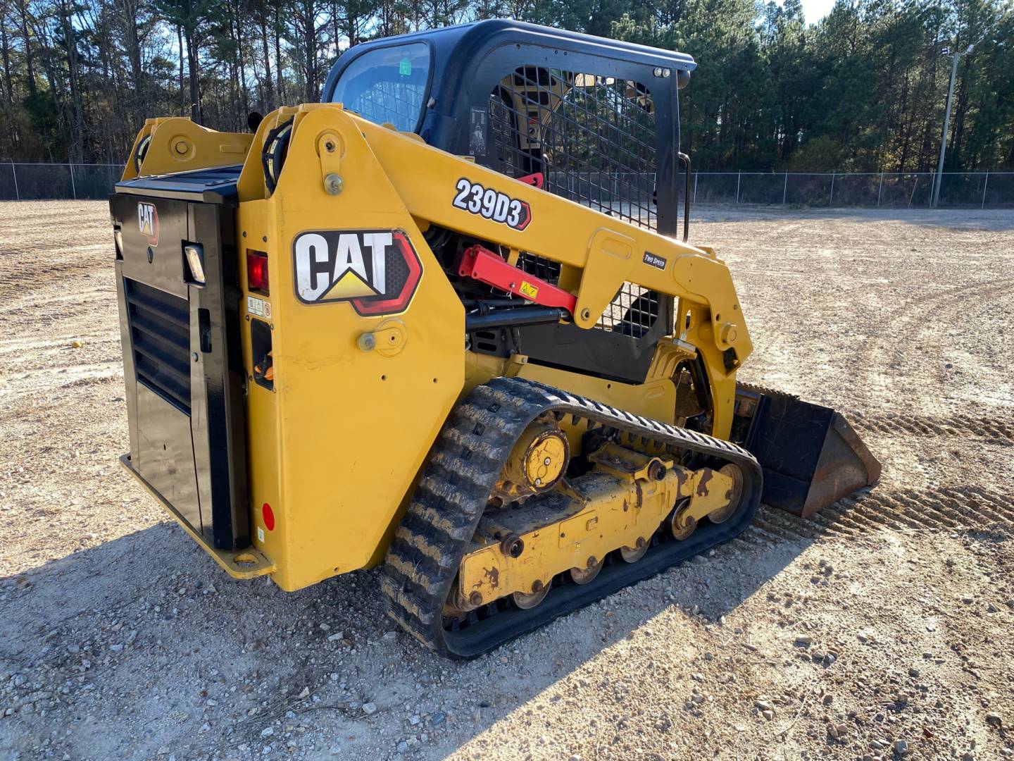 HOLT CAT - Used Equipment Listings - COMPACT TRACK LOADER - 2019 - CAT ...