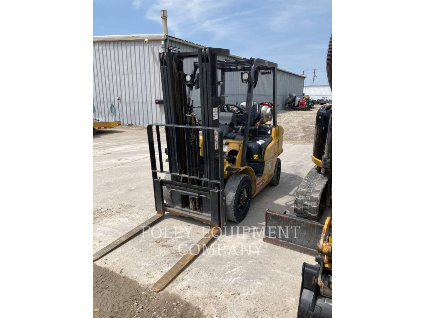 Photo of a  Caterpillar GP25N
