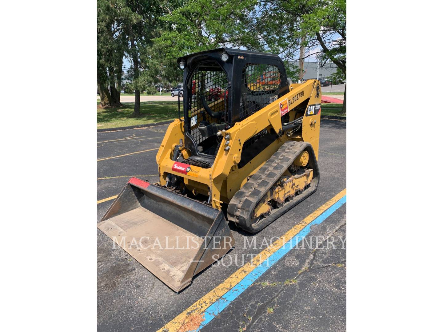 Photo of a  Caterpillar 239D