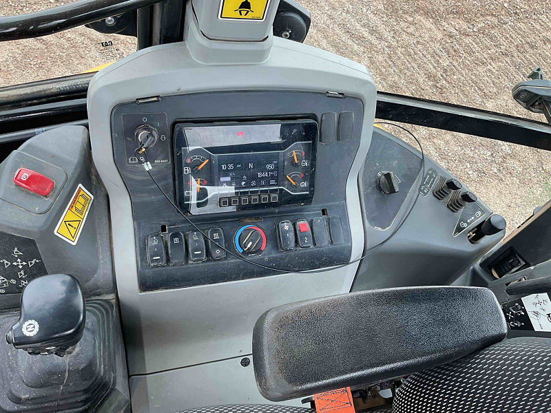 2022 CAT 42007