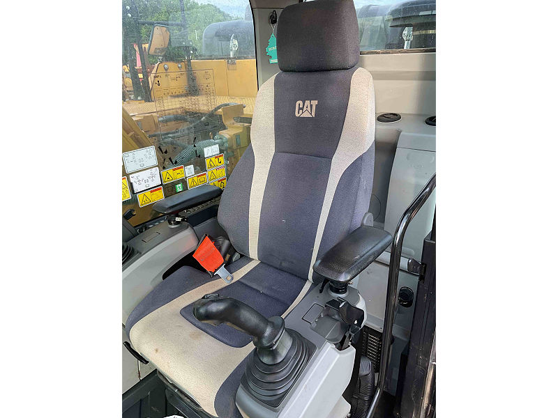 2017 CAT 326FL