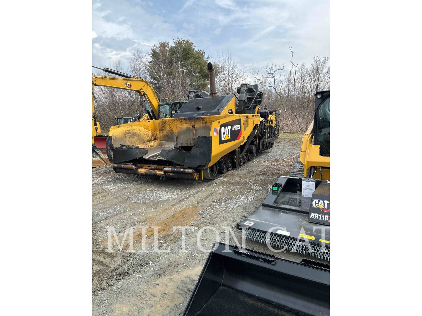 Photo of a  Caterpillar AP1055F