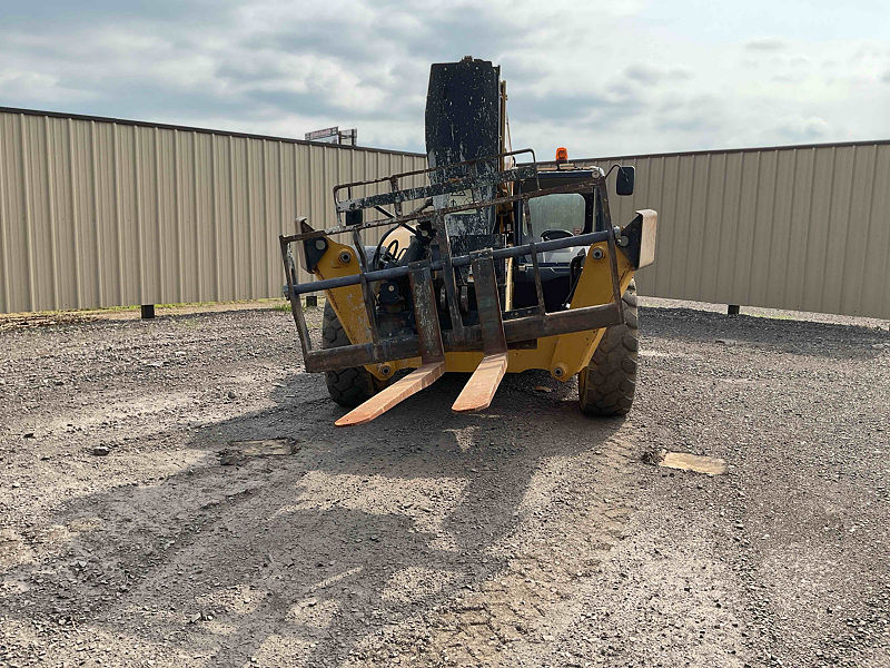 2018 CAT TL1055D