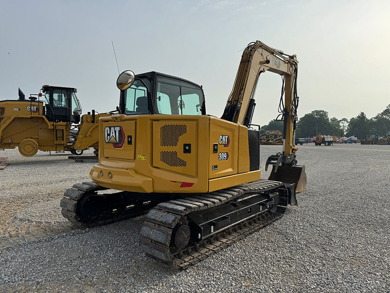 2022 CAT 30907CR