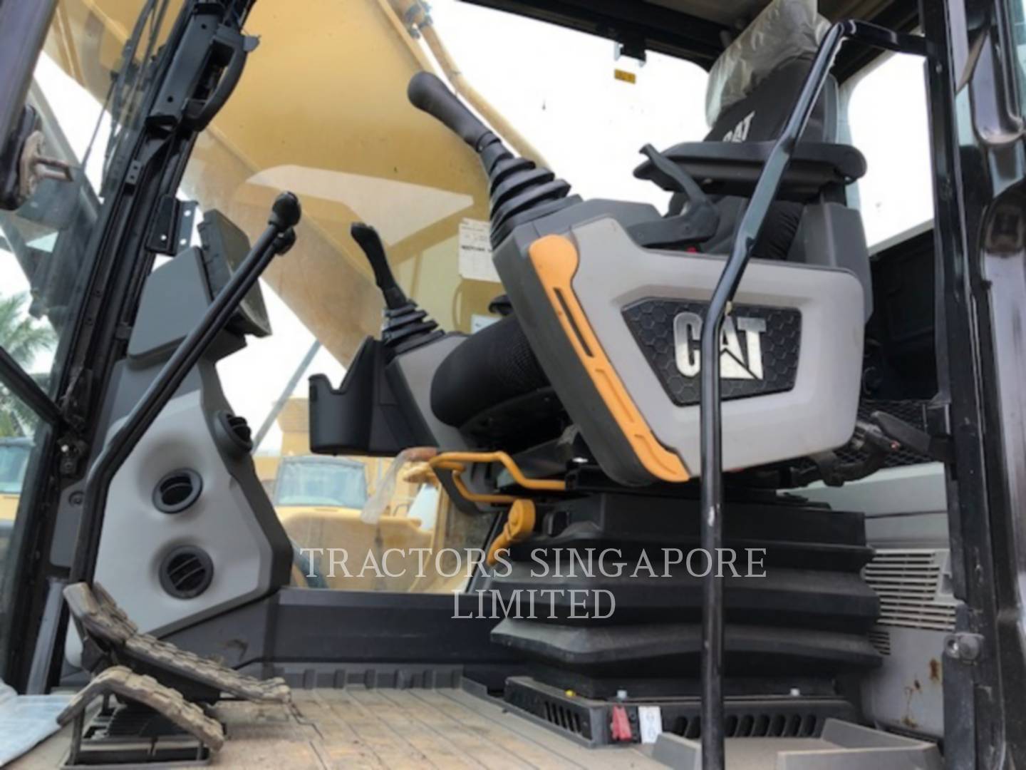 wtk?JHNyYz1lZjA3NzE4OWQwOGFmNDM2YzNiNmY1MTY1YjlhYjAxNiYkdHh0PVRSQUNUT1JTJTIwU0lOR0FQT1JFJTIwTElNSVRFRCYxMTQ5 345-07GC | Tractors Singapore
