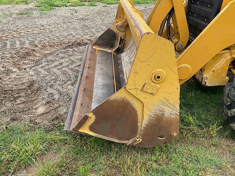 2022 CAT 42007