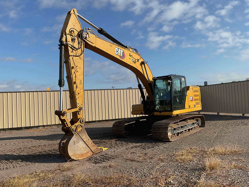 2022 CAT 320 9