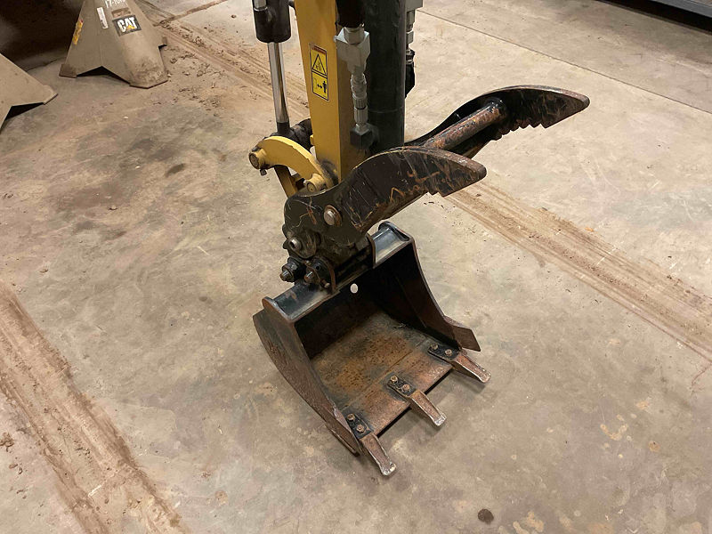 2022 CAT 30205CR
