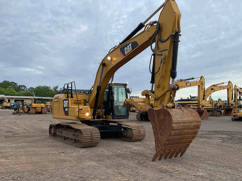 2017 CAT 326FL