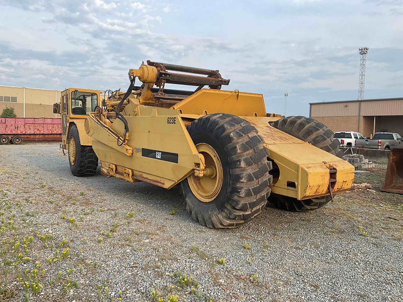 1986 CAT 623B
