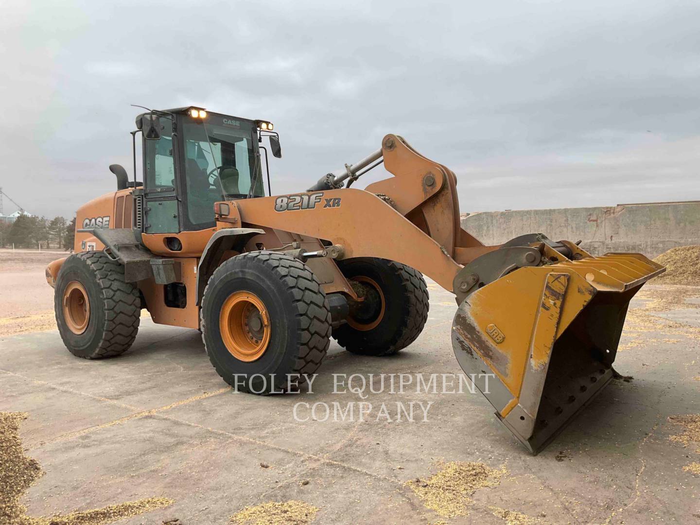 Case 821F