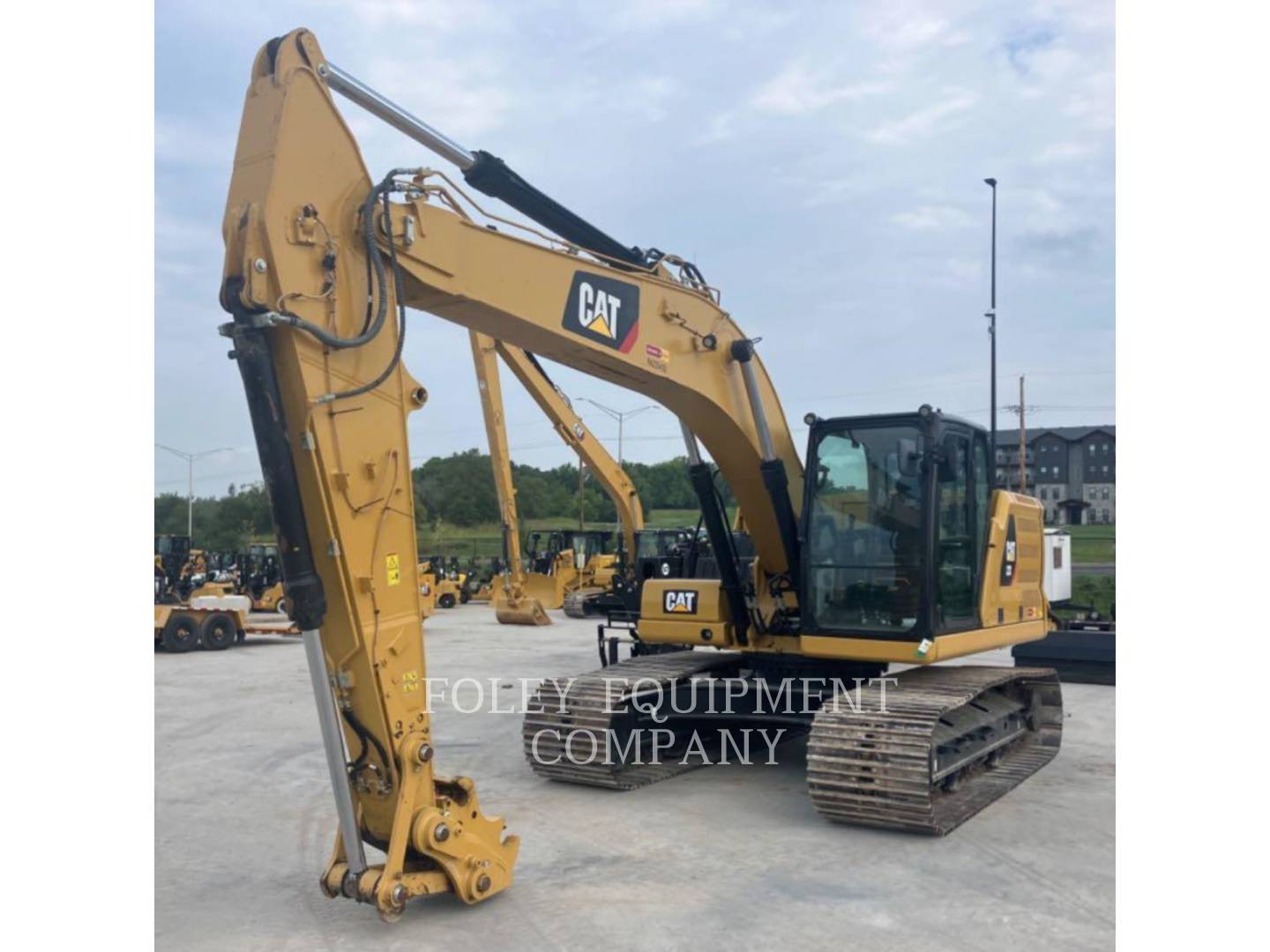 Cat 323-079X