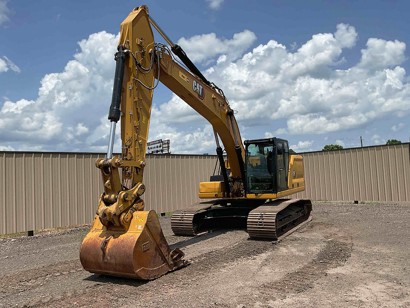 2023 CAT 32607