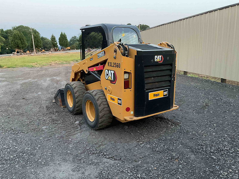 2023 CAT 236D3