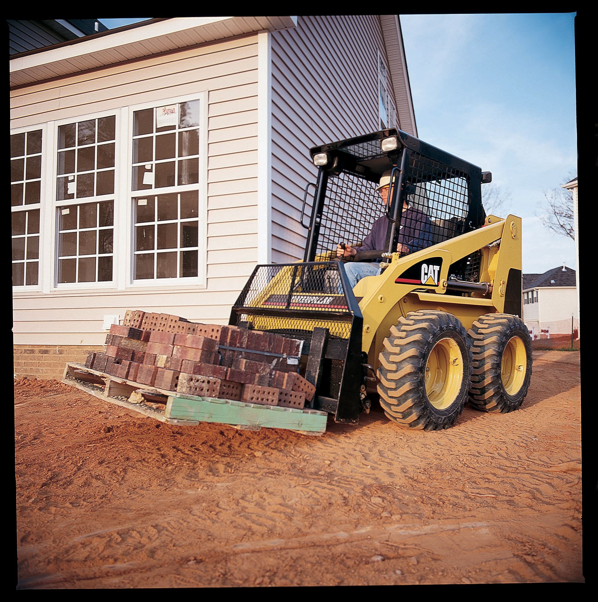 Skid Loader Cat 226B - Reliable and Affordable Solutions