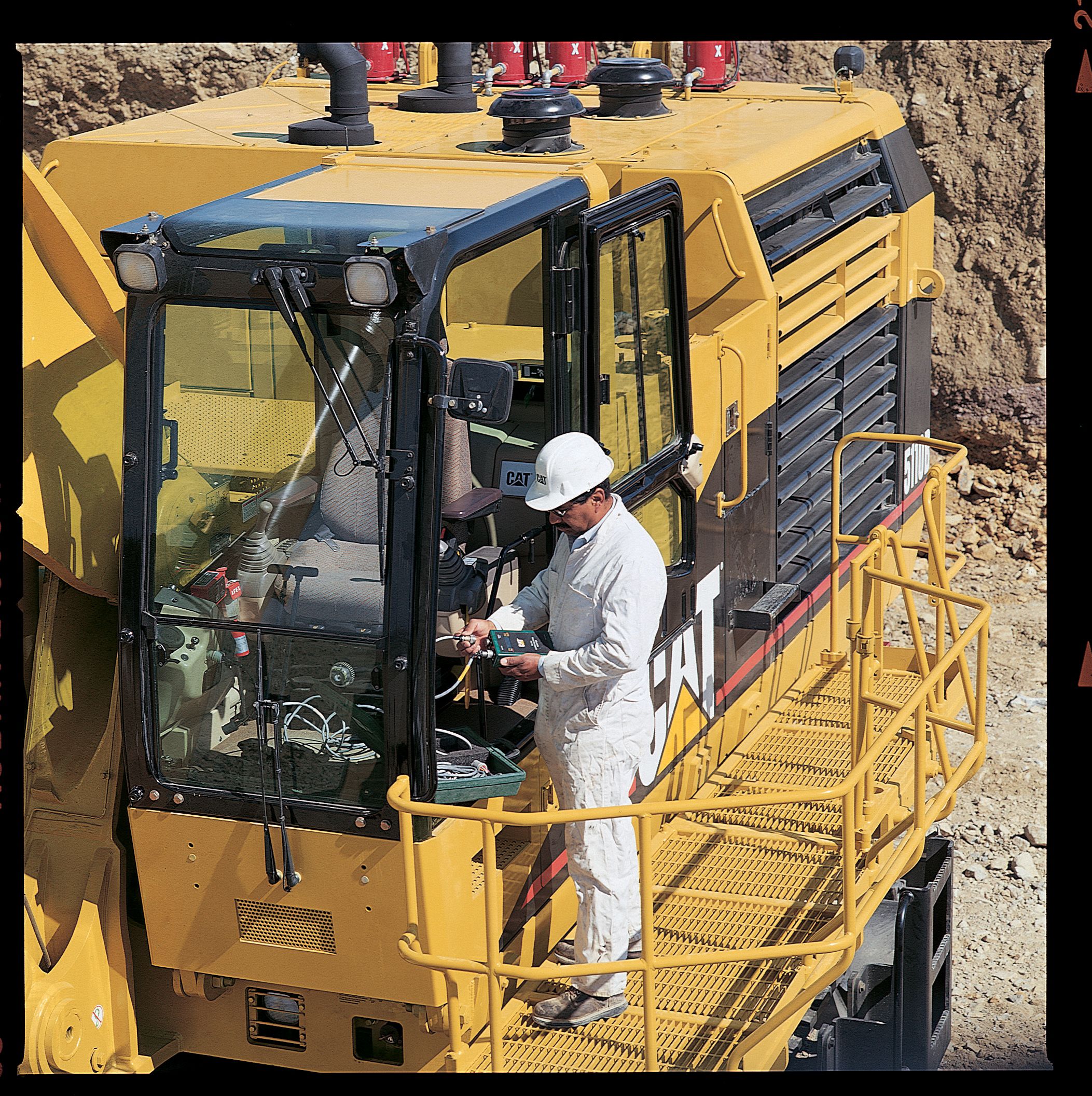 しろくま　キャタピラー建機　CAT5110B 1/50 キャタピラー建機 CAT5110B 1/50 - メルカリ