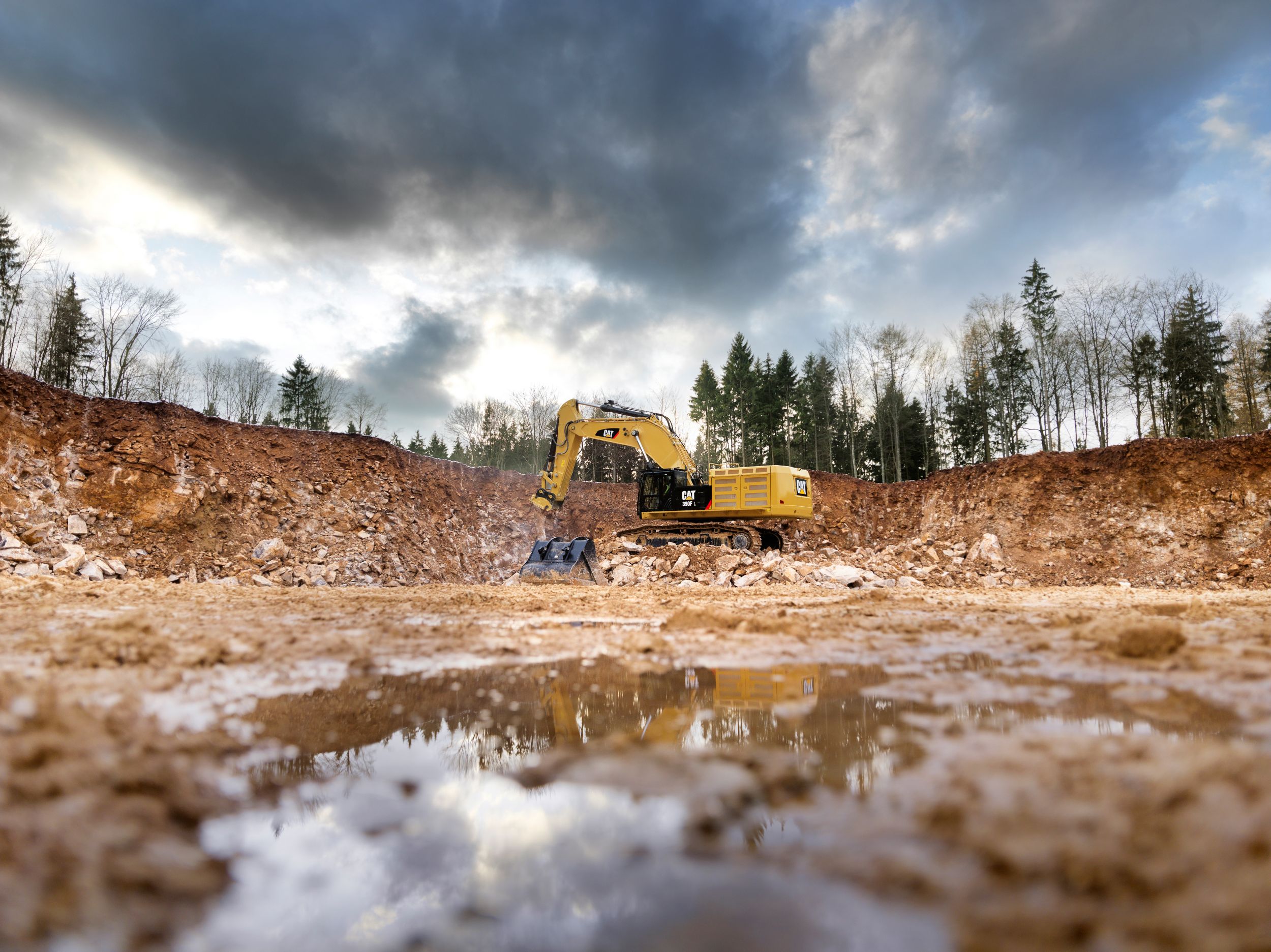 Caterpillar 390f excavator