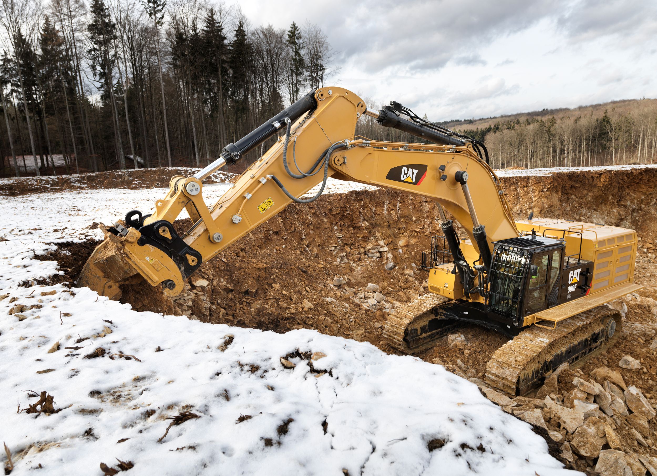 Cat 390 Excavator