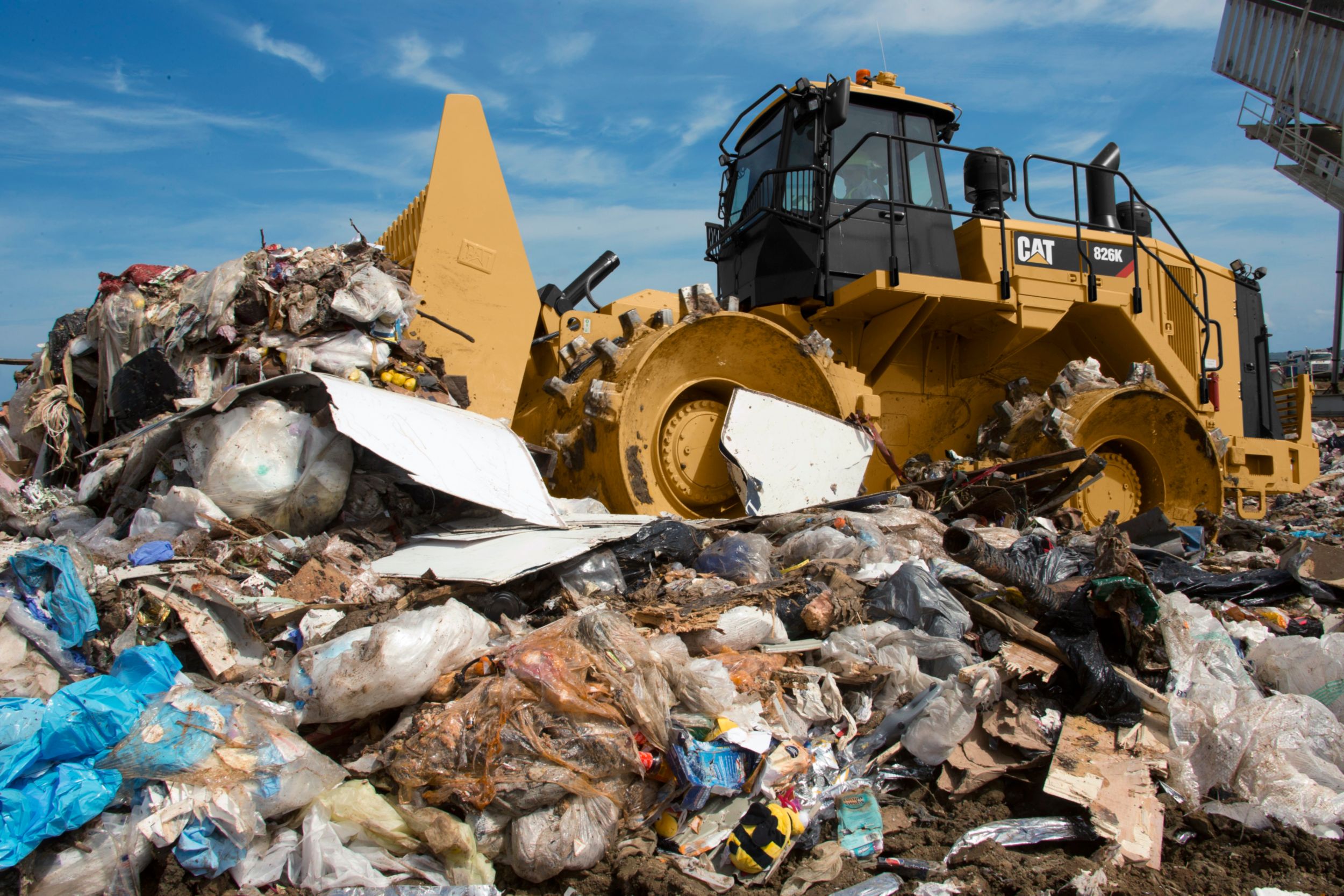 826K Landfill Compactor>