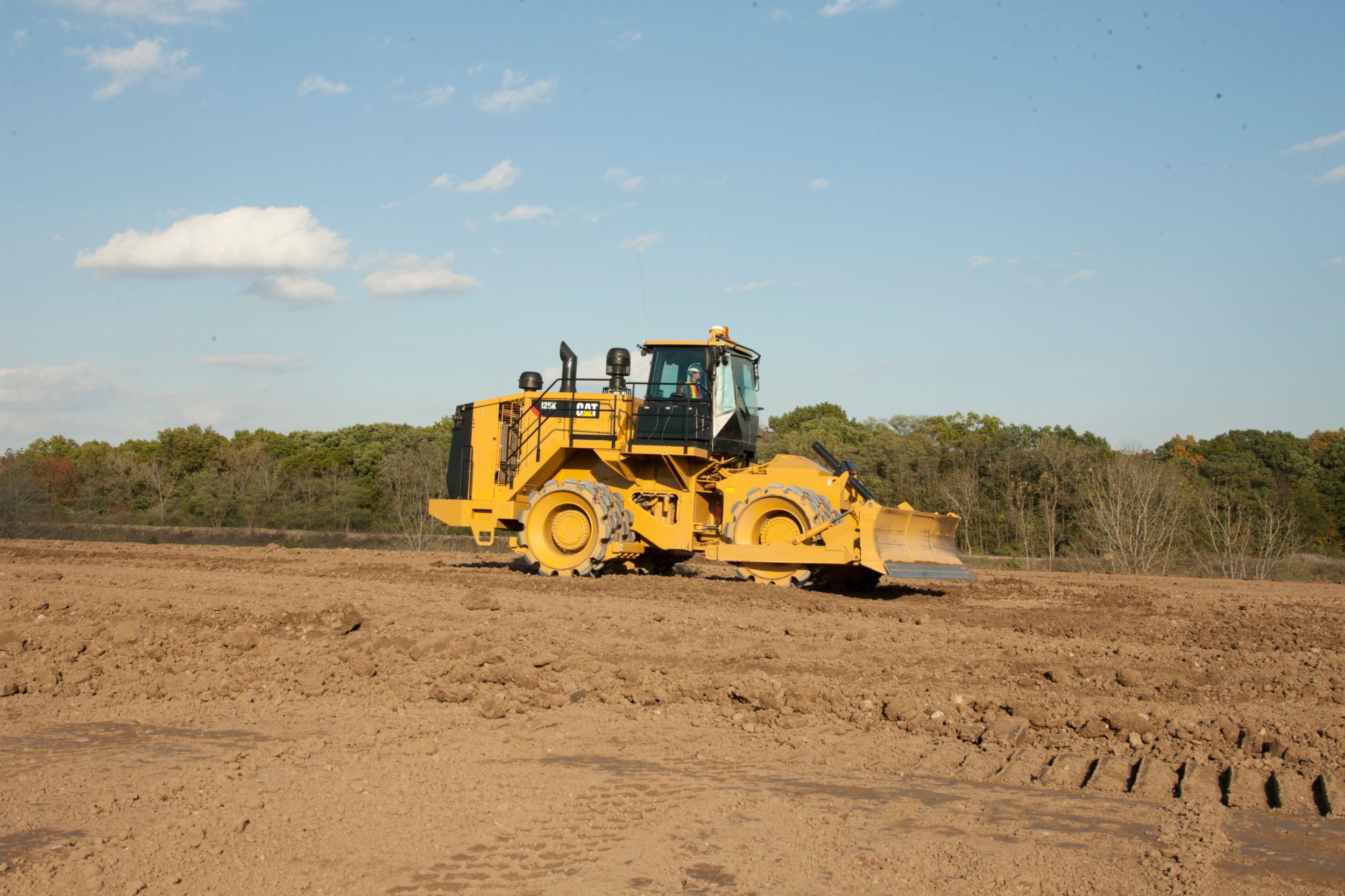 Compacteur de sol 825K