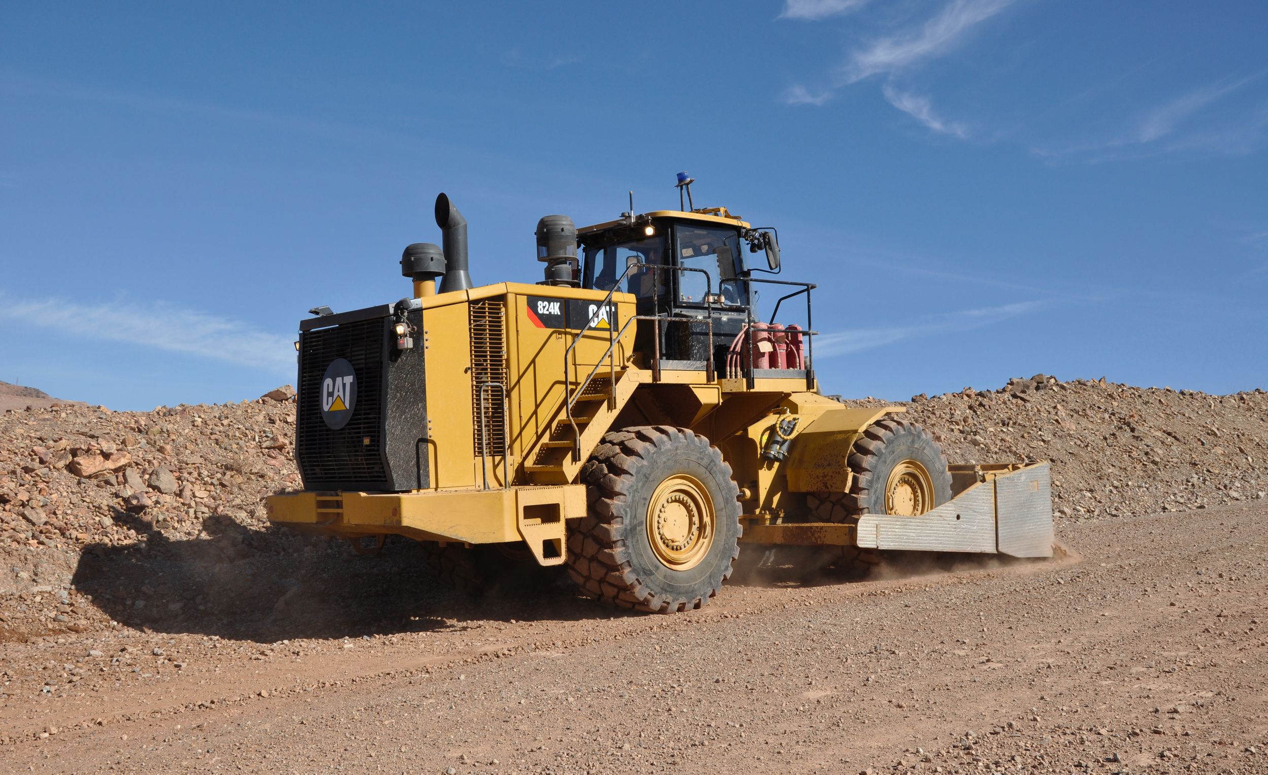 814K wheel-dozers