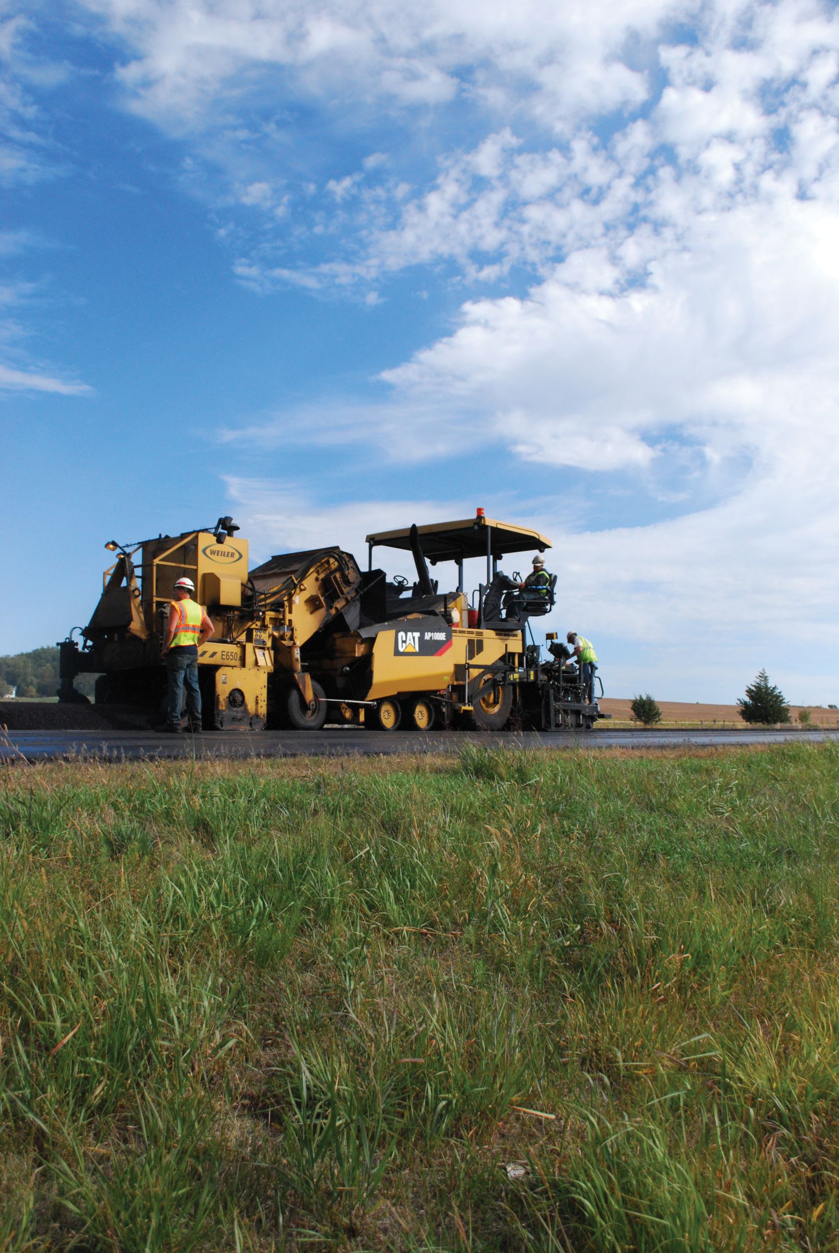 AP1000F Wheel Paver