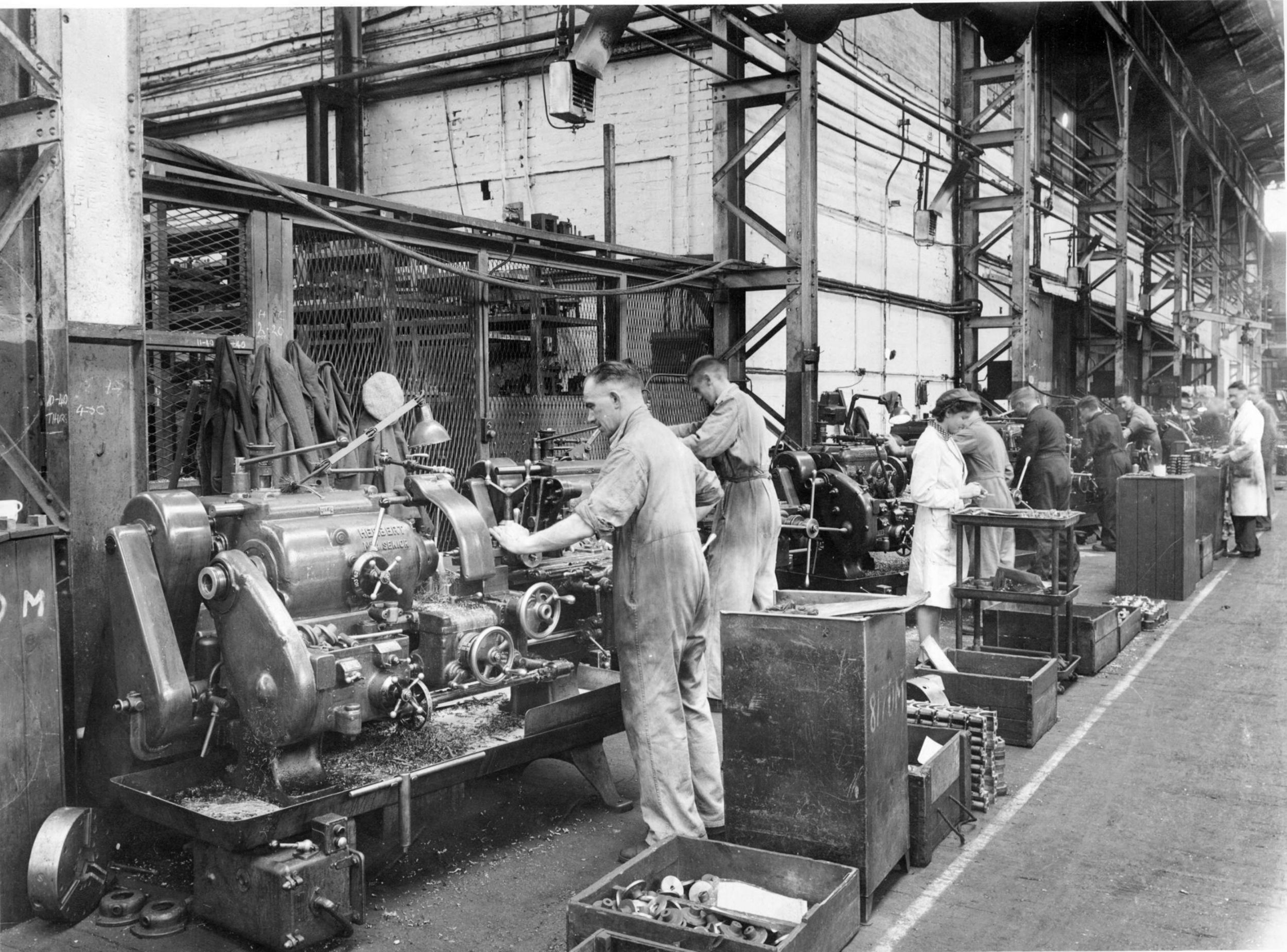 每十年都会推出新的和改进的制造流程