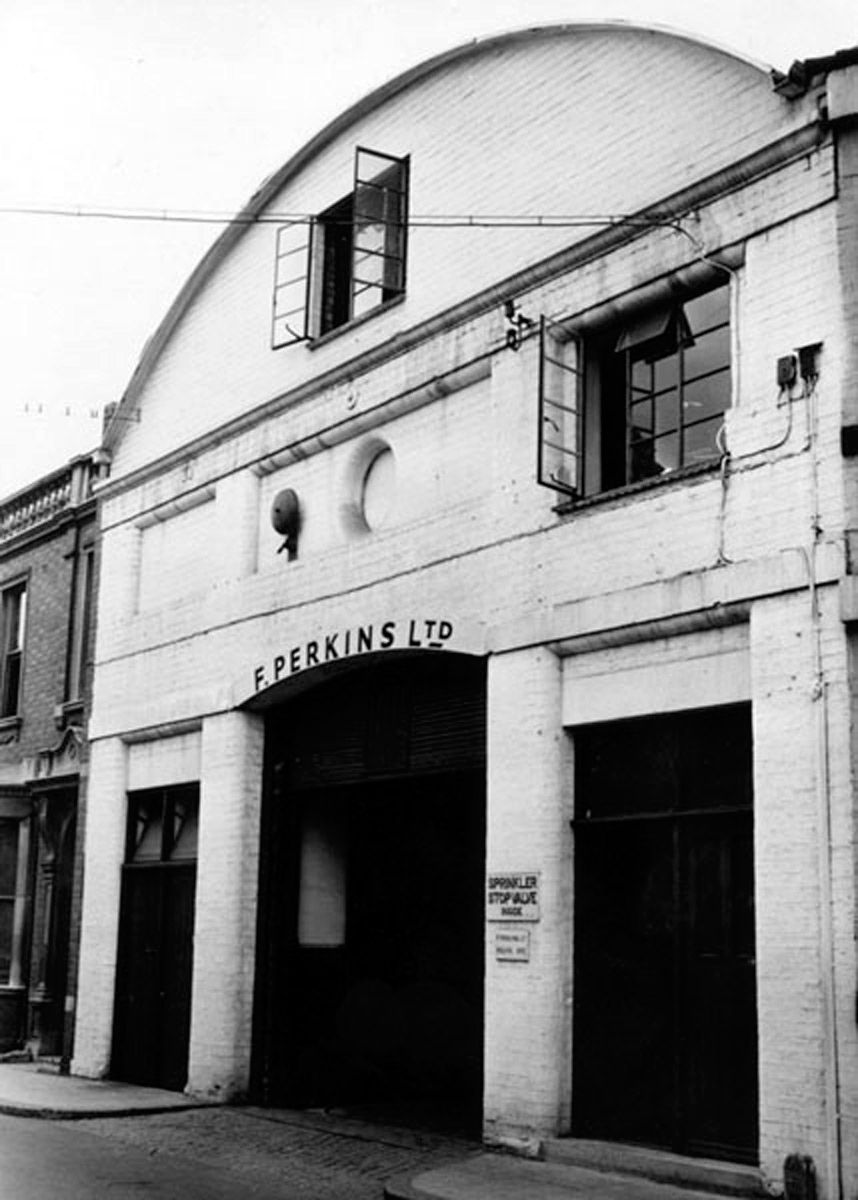 一切始于皇后街