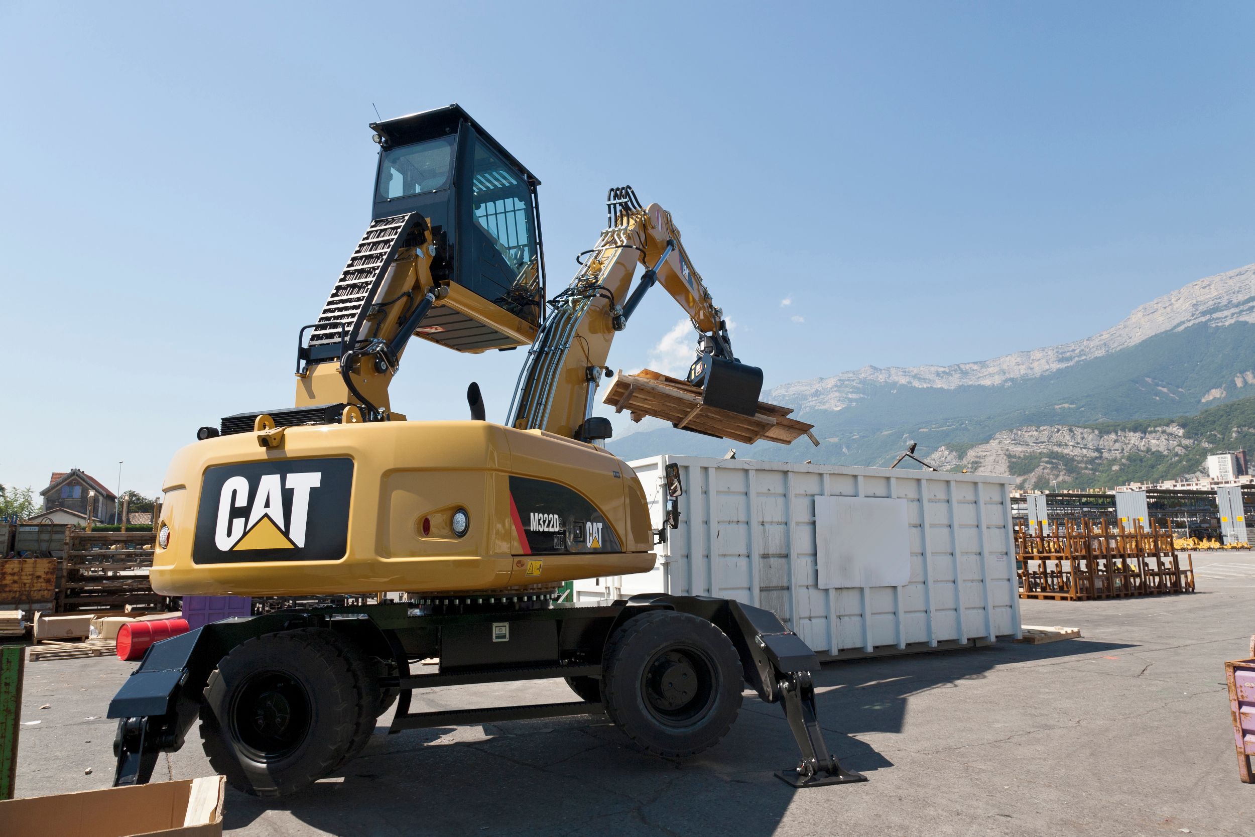 Cat M322D2 MH Manipuladores de materiales de ruedas | Caterpillar