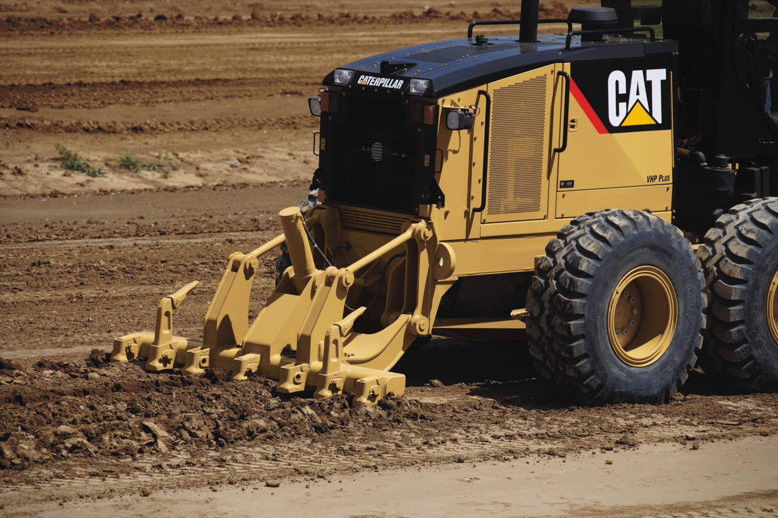 ハンドルが無い最新型グレーダー～CAT 12M3 – 及常建設株式会社