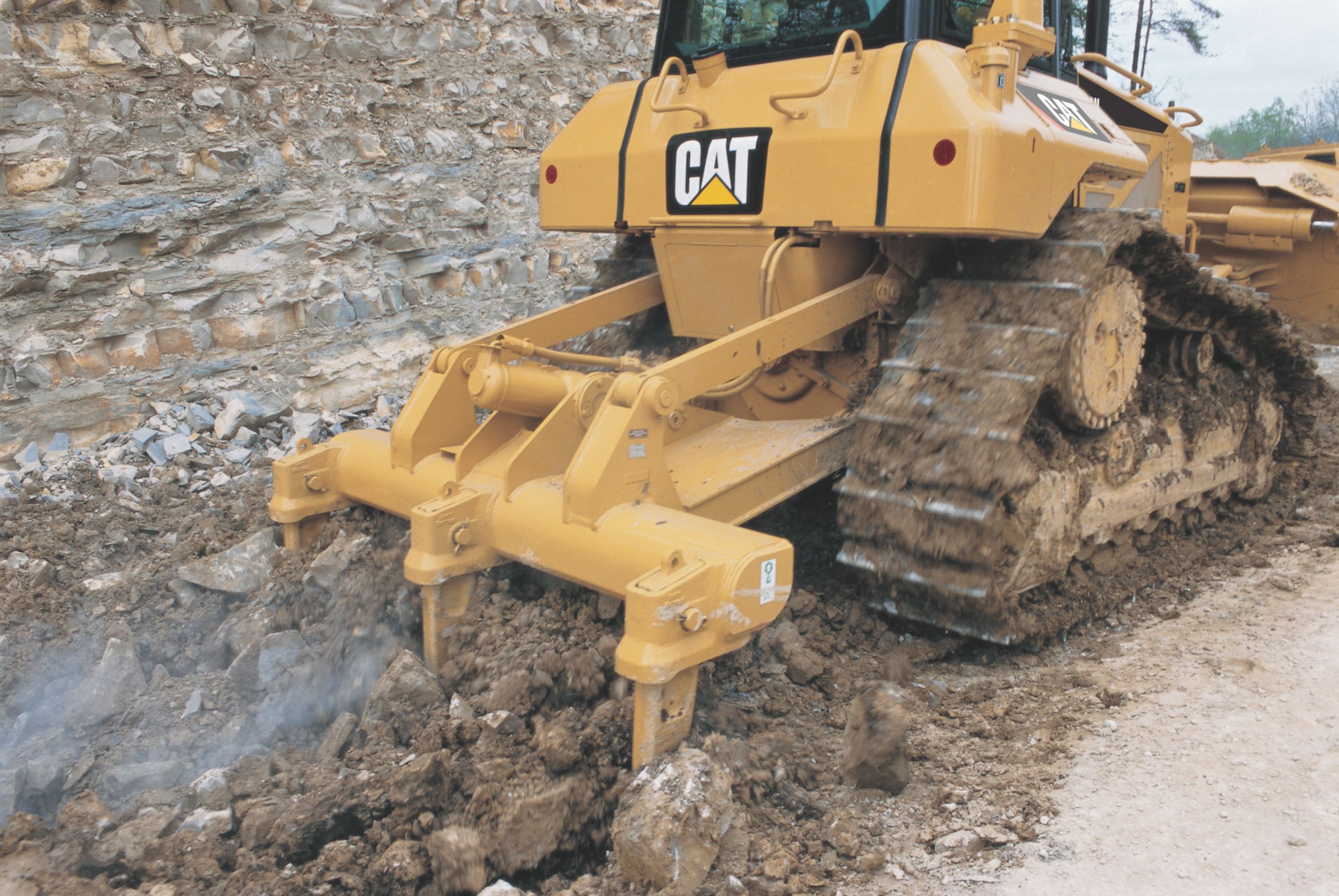 Cat D6N Medium Dozers | Caterpillar