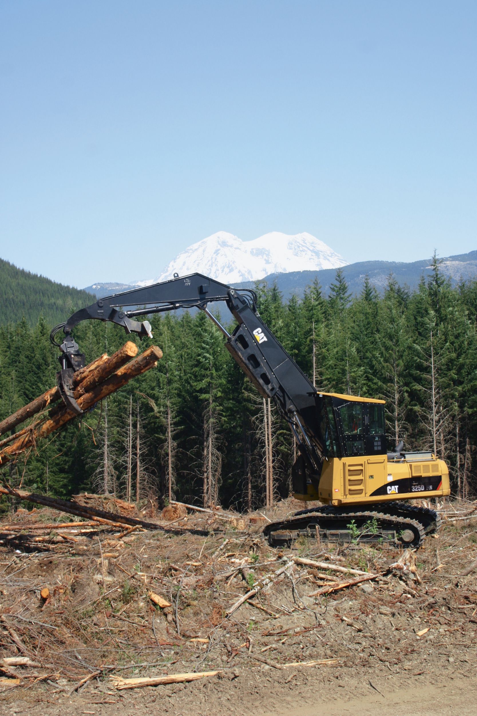Cat 325D FM Forest Machines | Caterpillar