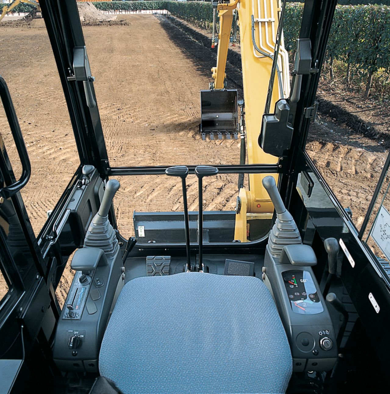Cat 306 Mini Excavators | Caterpillar