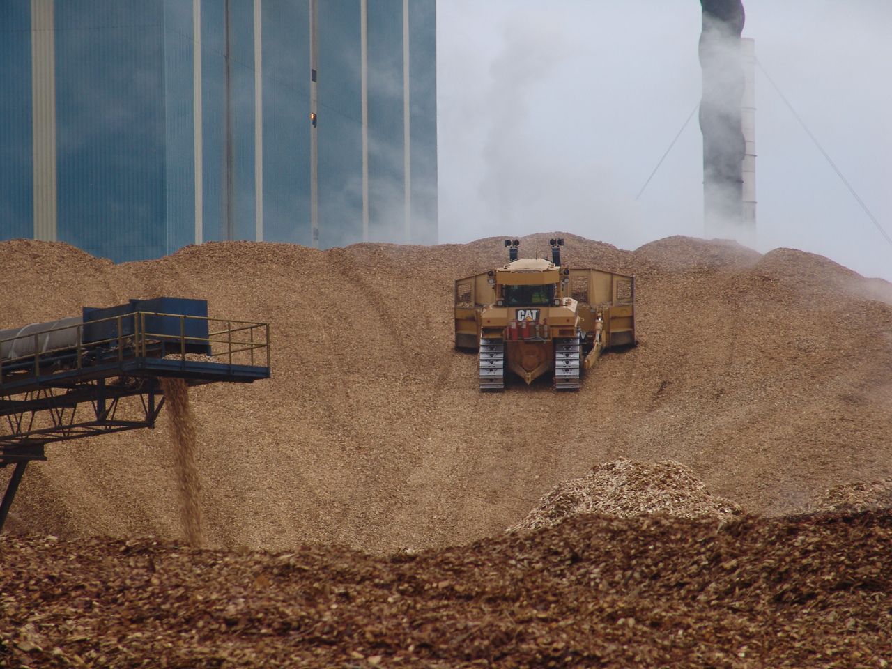 72.6 m³ (95.0 yd³) Woodchip U-Blade