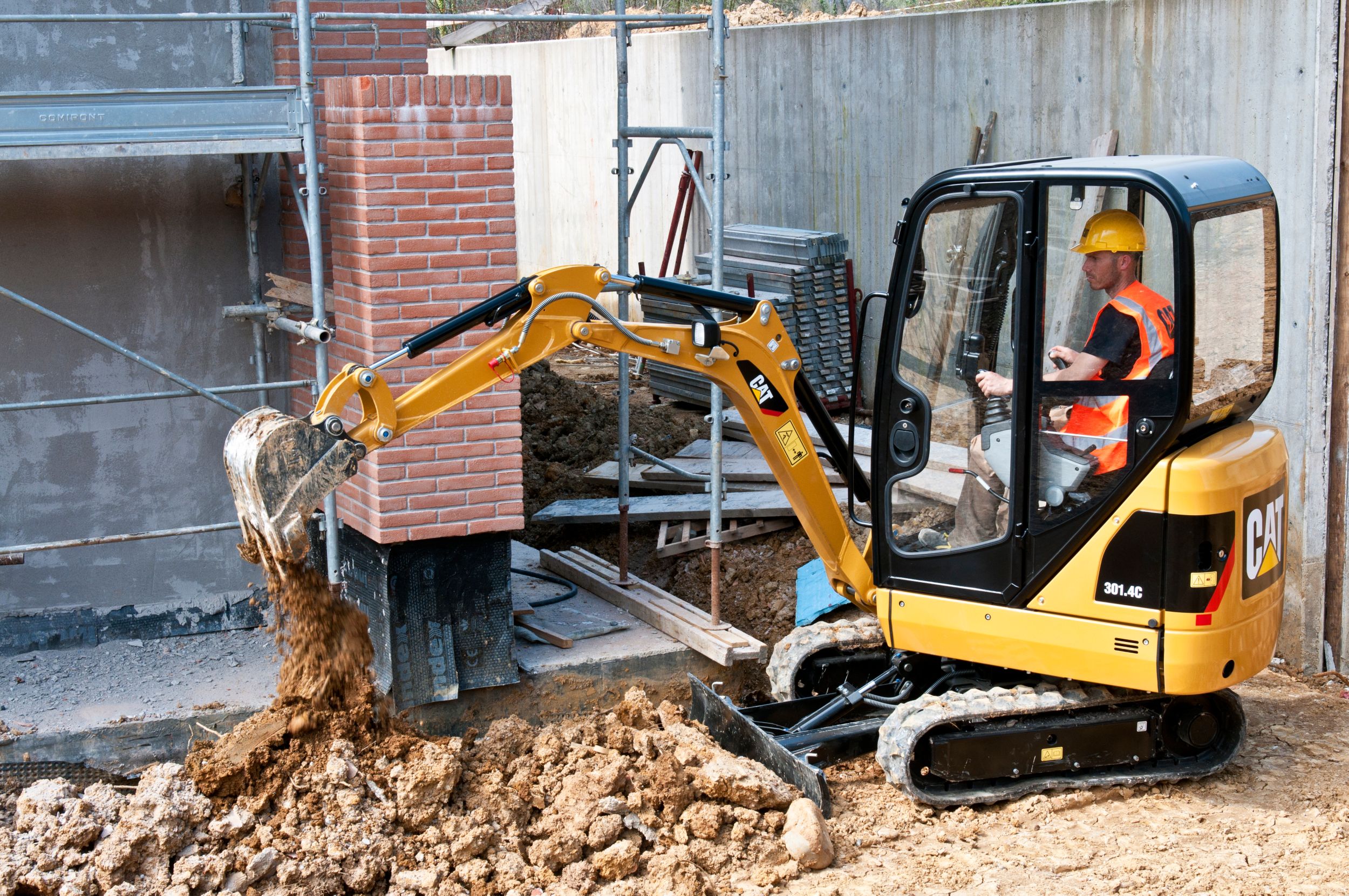 Мини экскаватор. Мини экскаватор Катерпиллер. Мини экскаватор Cat 301. Caterpillar 301.4. Caterpillar 301.4c.