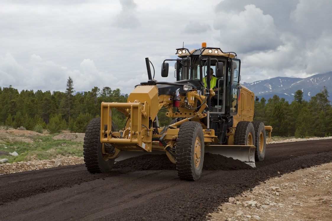 Boite de 8 Tendeurs Plats Caterpillar : Sécurité et Polyvalence