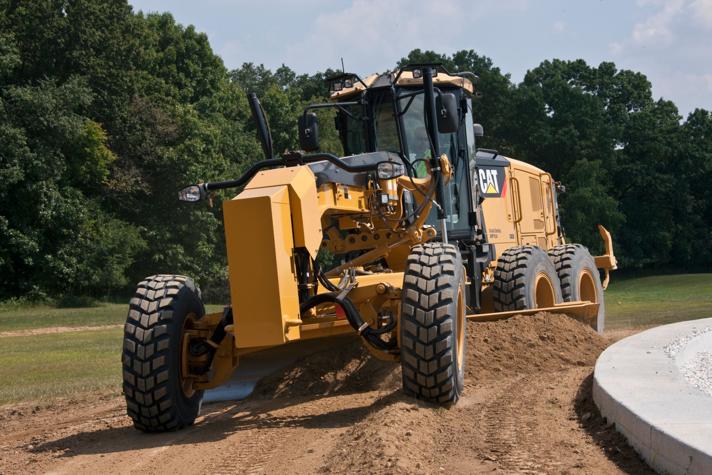 140M2 AWD Motor Grader