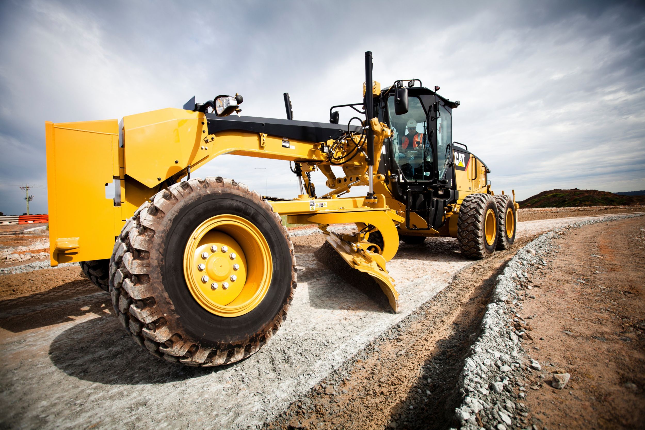 Автогрейдер 160M с приводом на все колеса