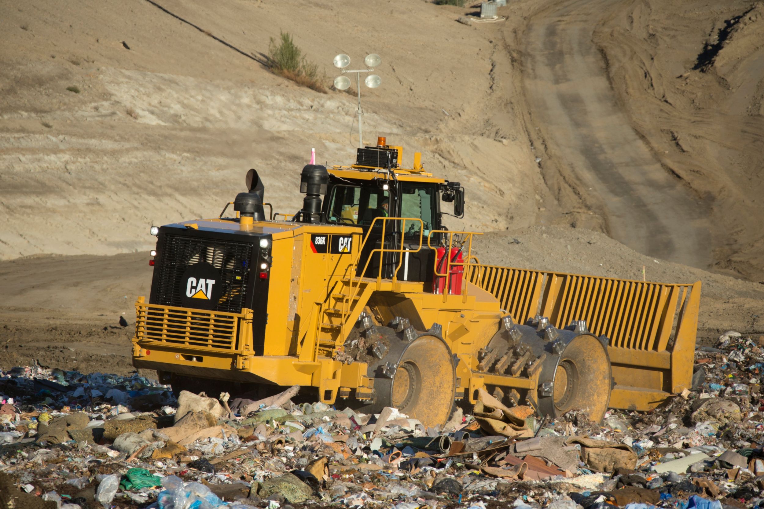 Compacteur de déchets à pelle pour déchets humides - Sacria