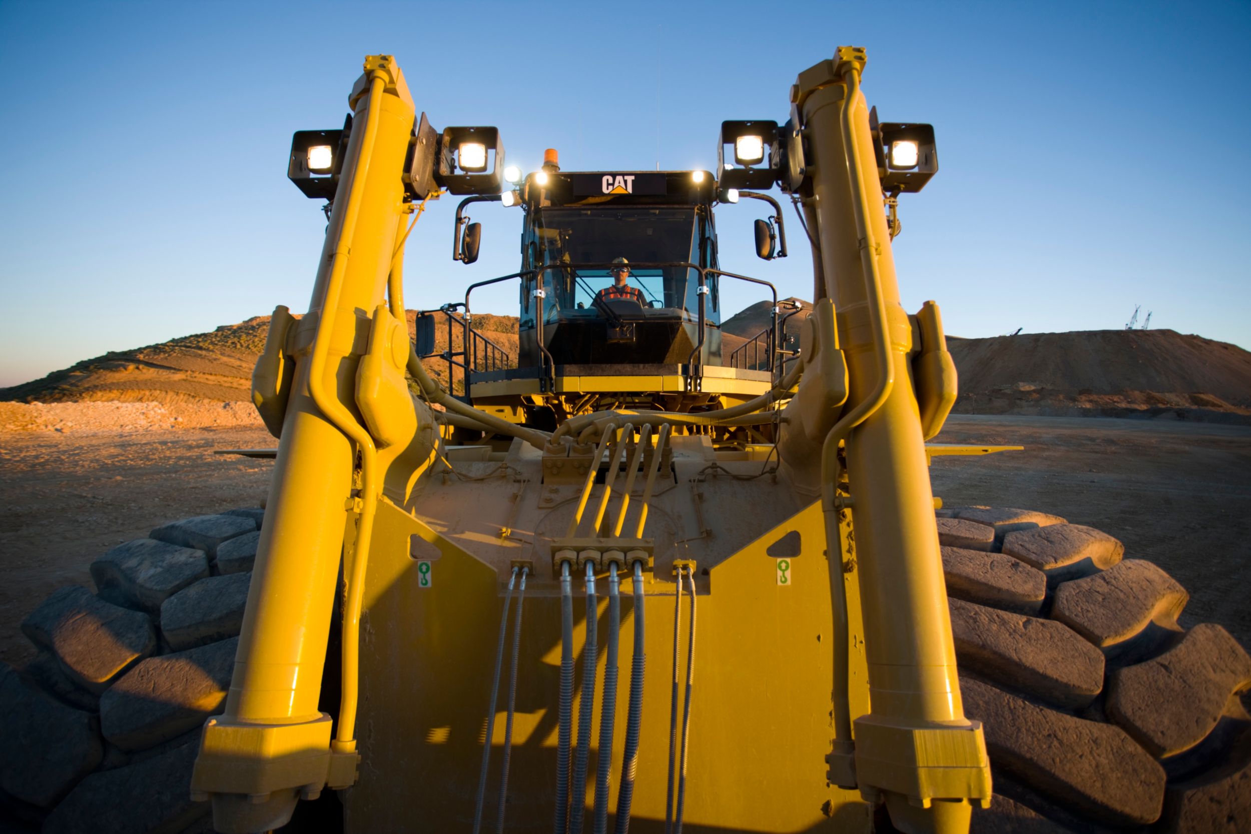854K Electro Hydraulic Controls