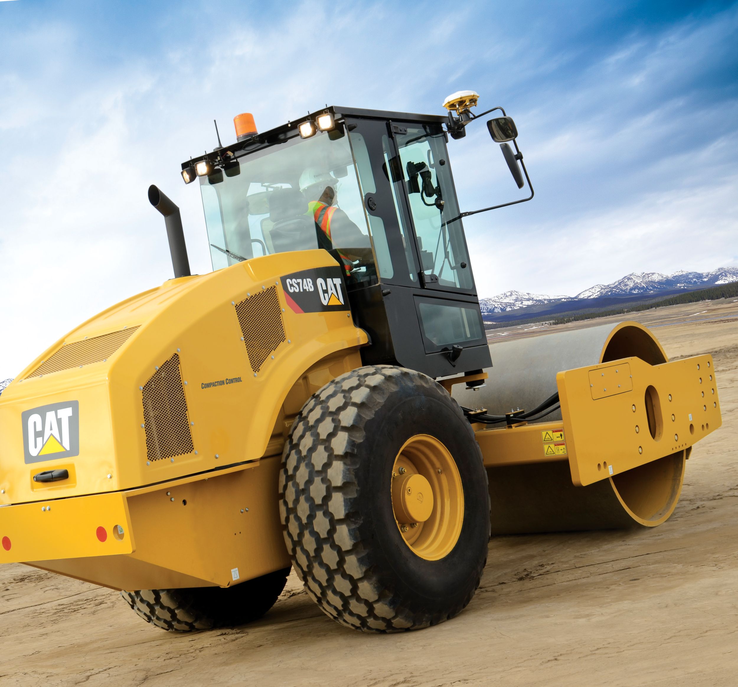 CS74B Vibratory Soil Compactor Finning CAT CS74B Vibratory Soil Compactor Finning CAT