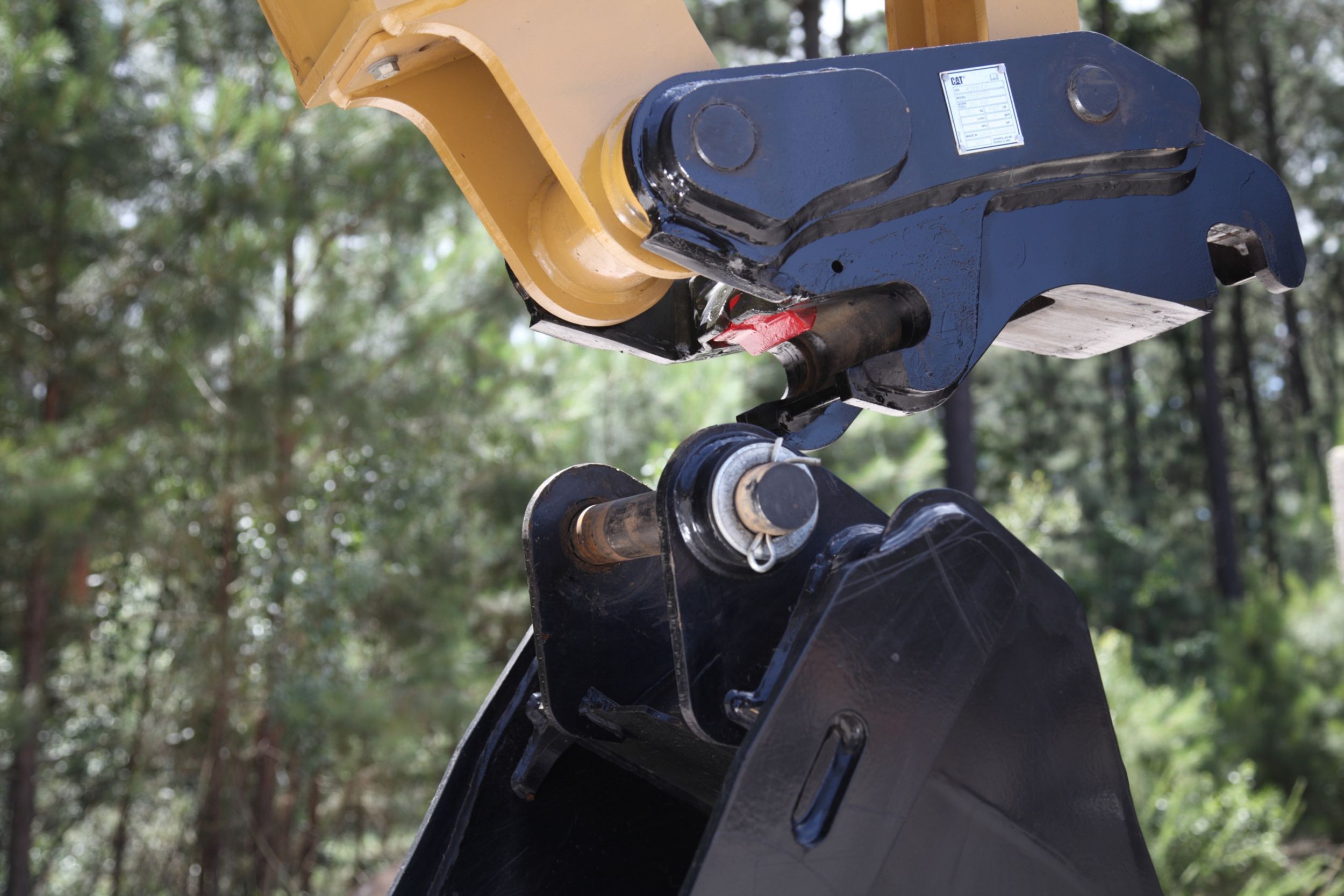 Con el Acople Manual de Traba Doble es posible intercambiar herramientas trabajo en tan solo minutos