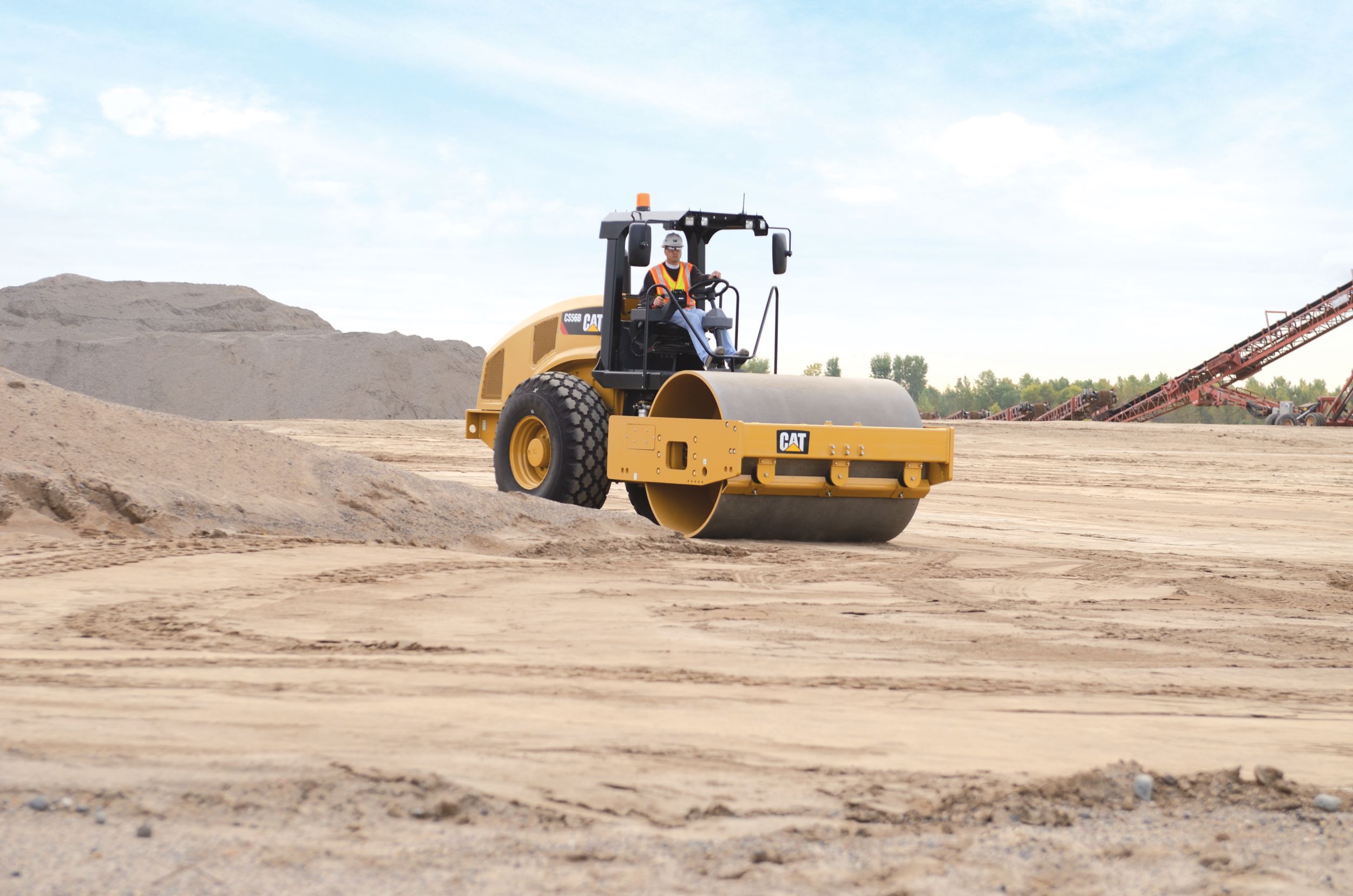 New Cat® GC Series single drum vibratory soil compactors deliver