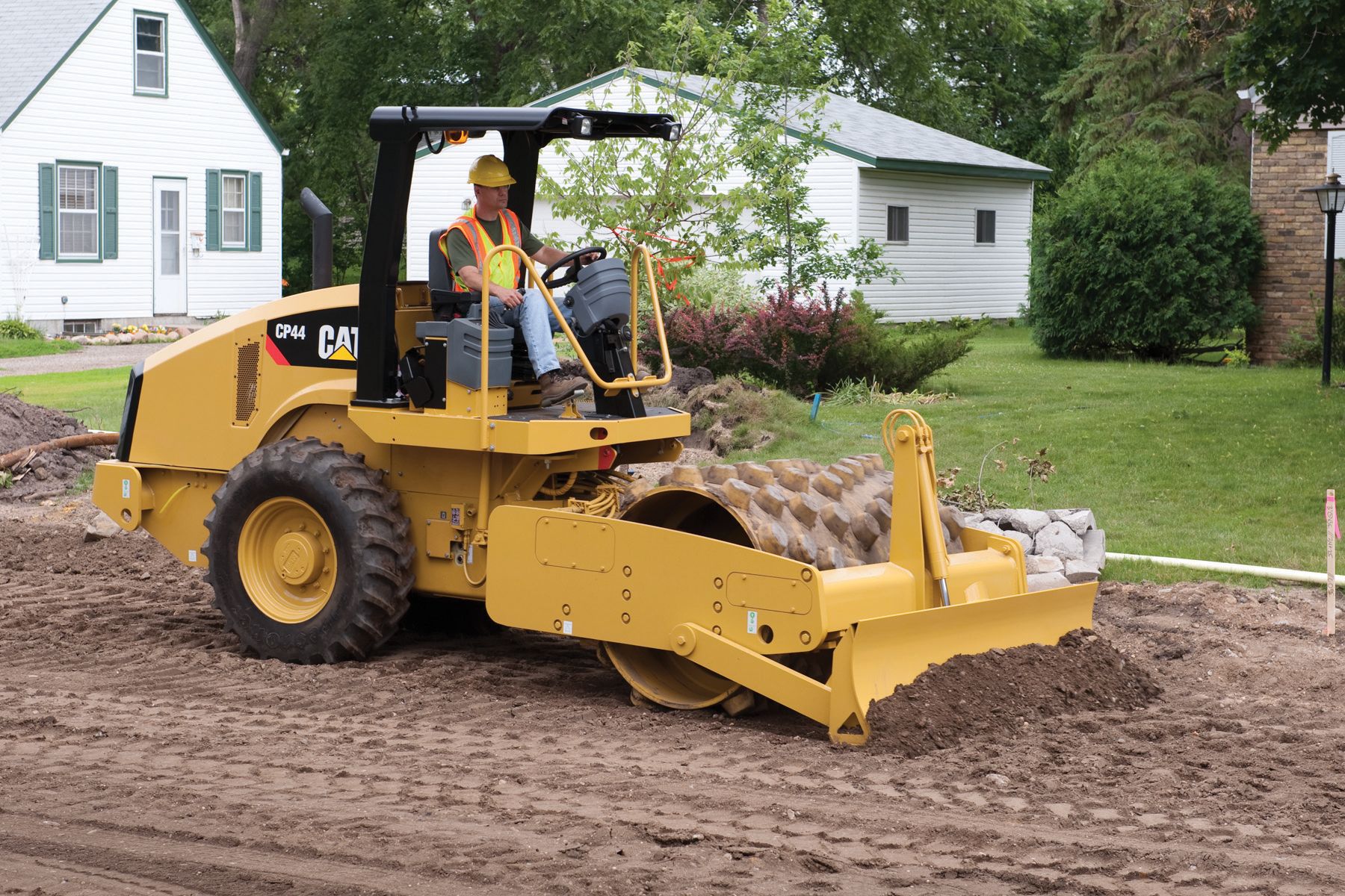 Vibratory Soil Compactors CP44B