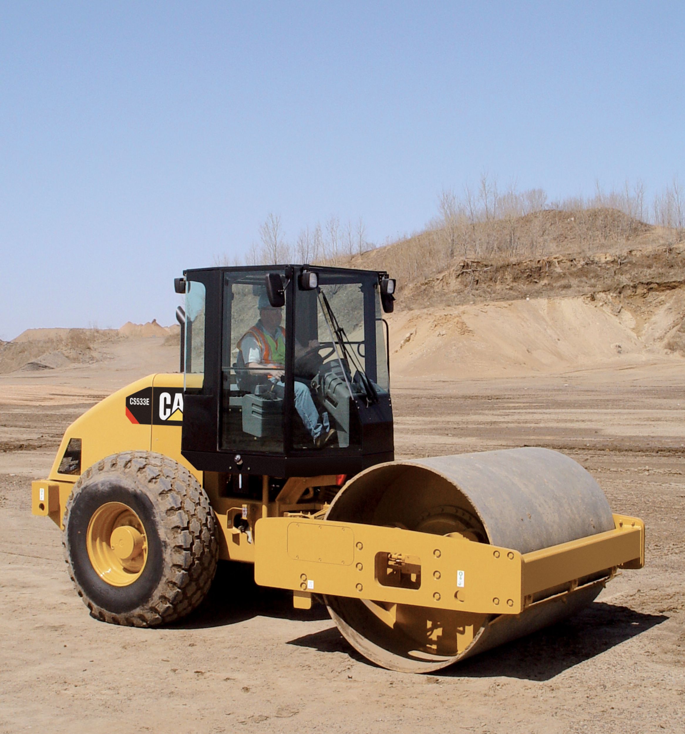 product-CS533E Vibratory Soil Compactor