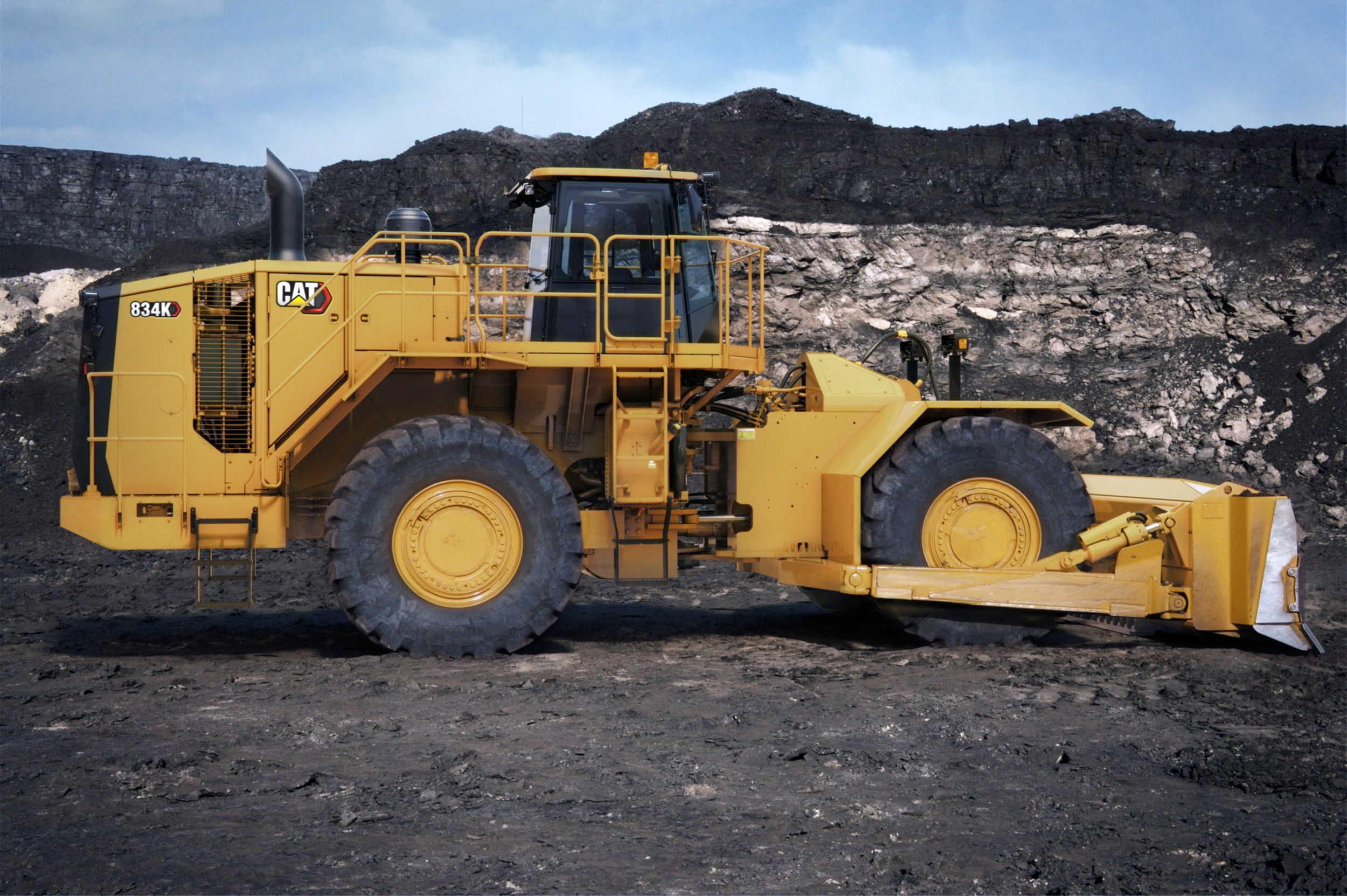 Tracteurs sur pneus 834K