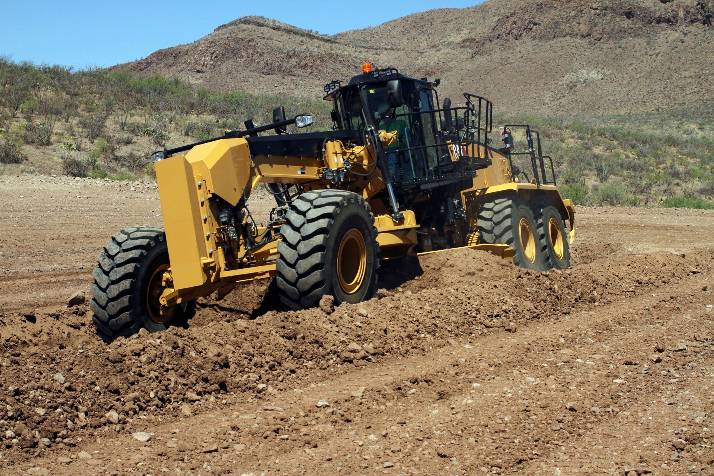 16 Motor Grader