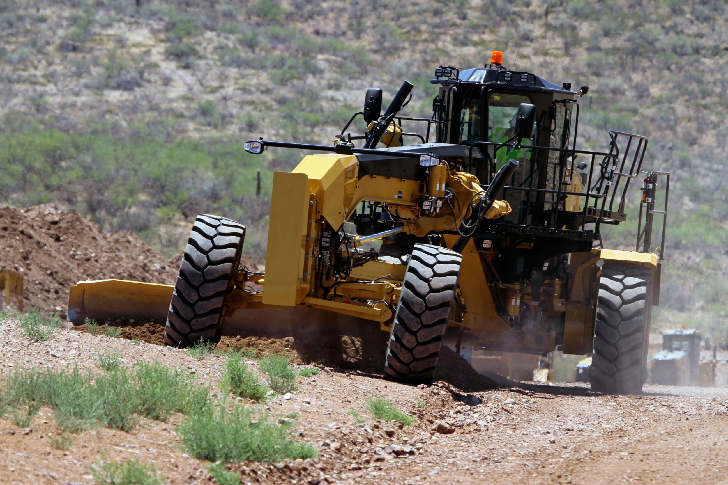 16 Motor Grader